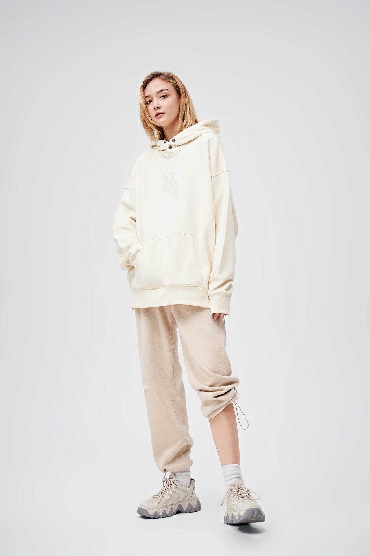 VIP Sale- 90s Vintage Two Seasons Hoodie Cream