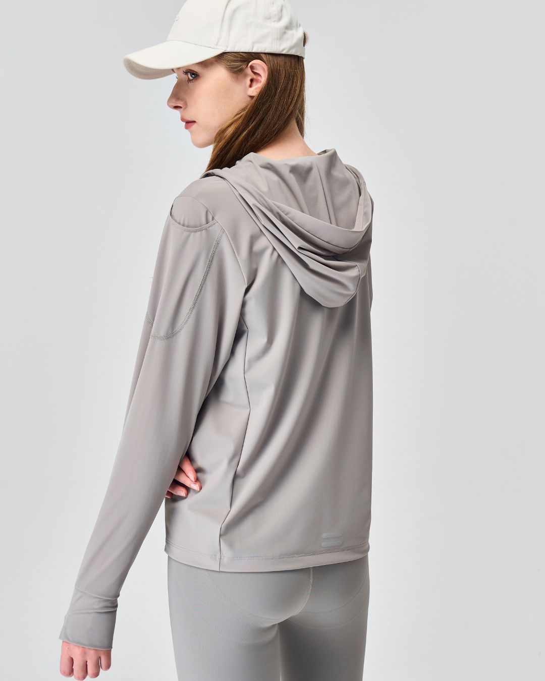 The "Bunny" UV Protection Lightweight Fullzip Layer