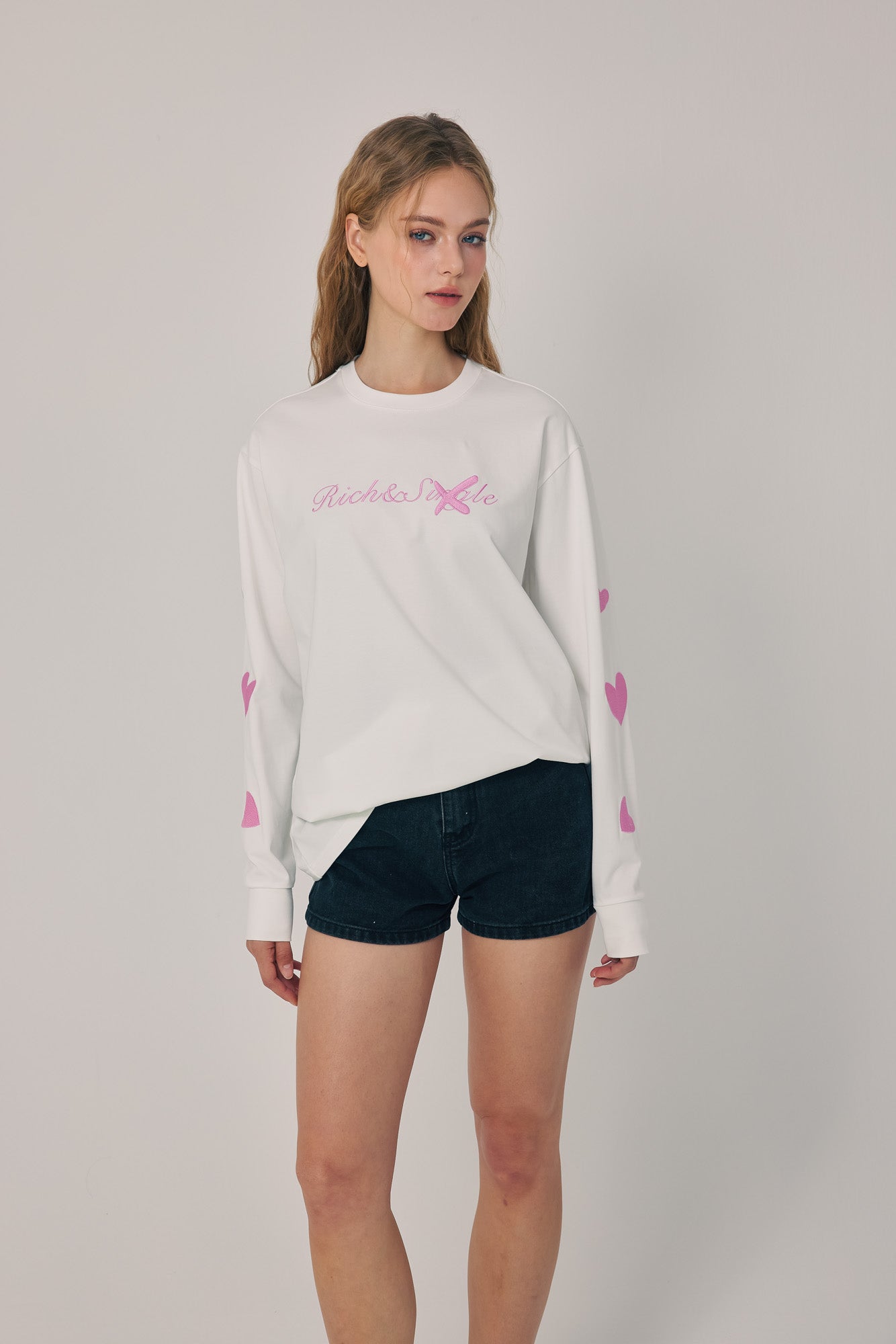 Rich & Single Signature Chic Tee