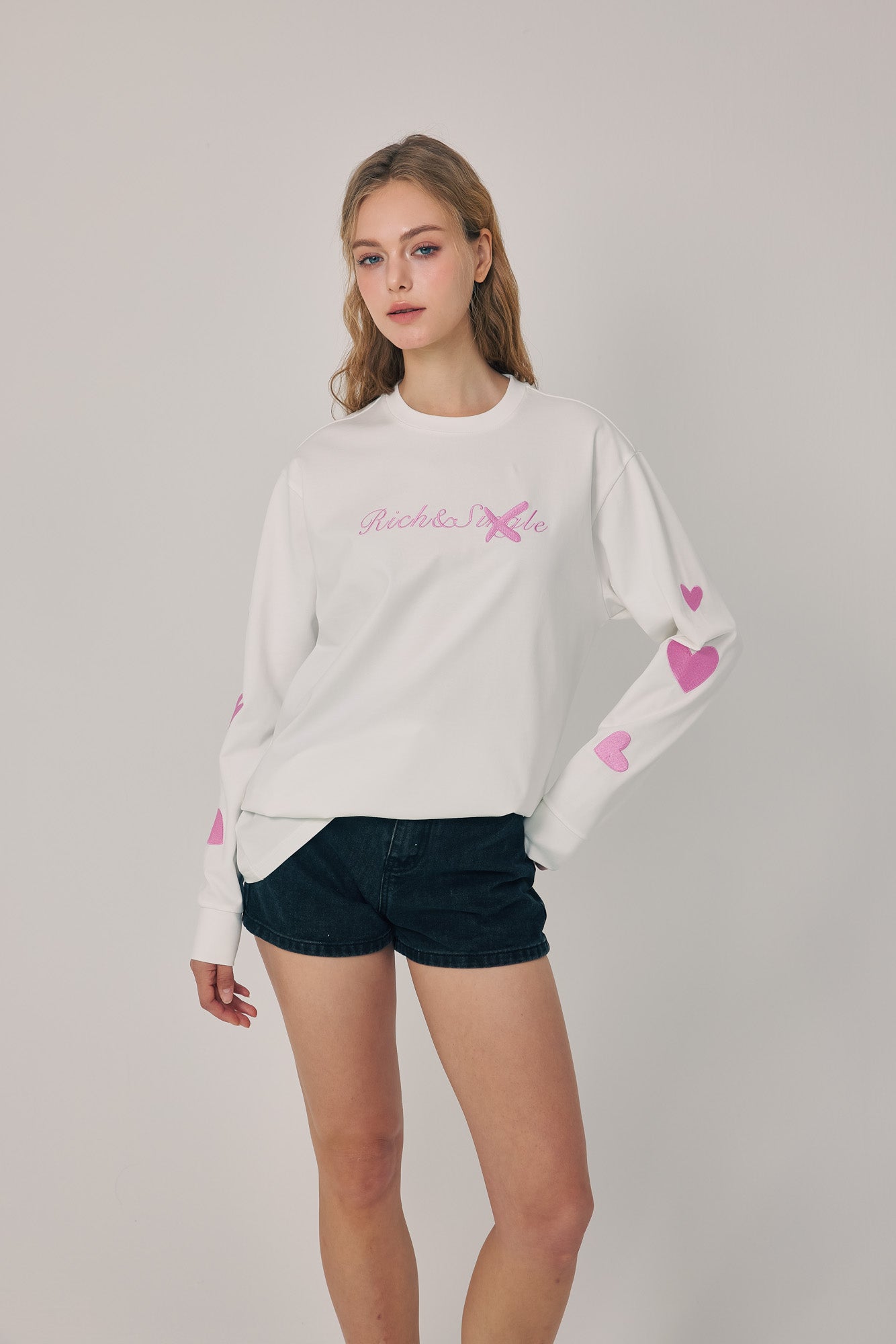 Rich & Single Signature Chic Tee