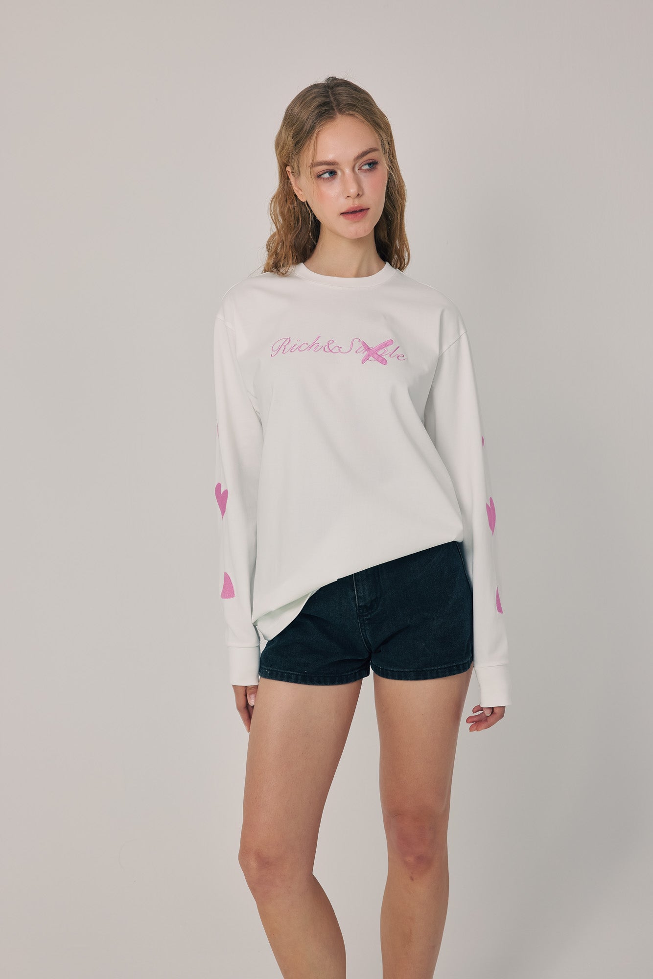 Rich & Single Signature Chic Tee
