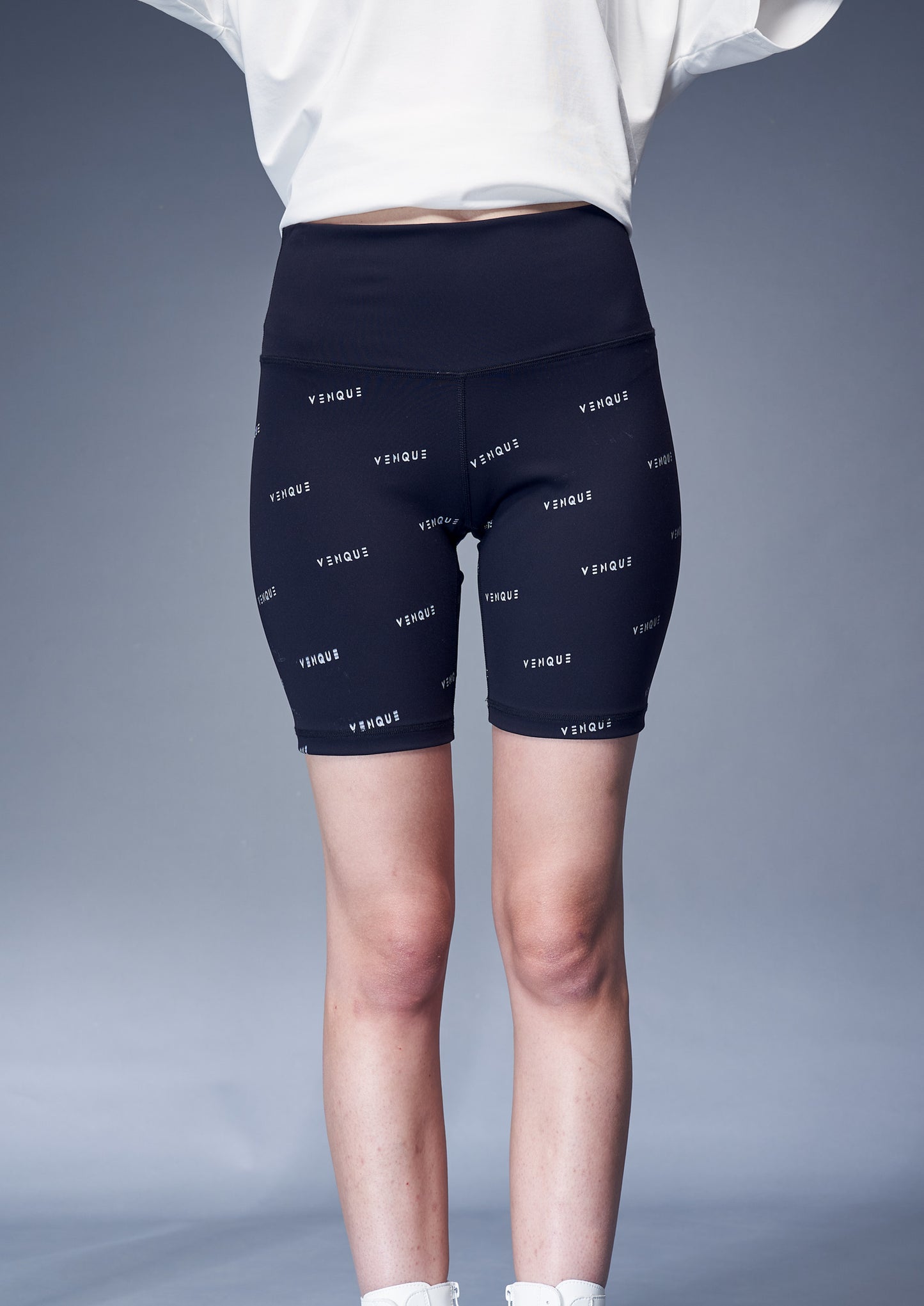VENQUE High-Rise Biker Short 8"