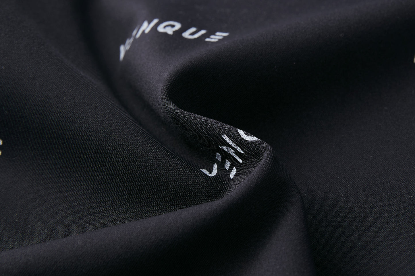 VENQUE High-Rise Biker Short 8"