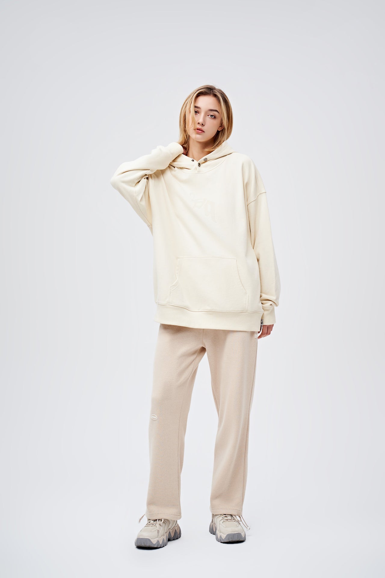 VIP Sale- 90s Vintage Two Seasons Hoodie Cream