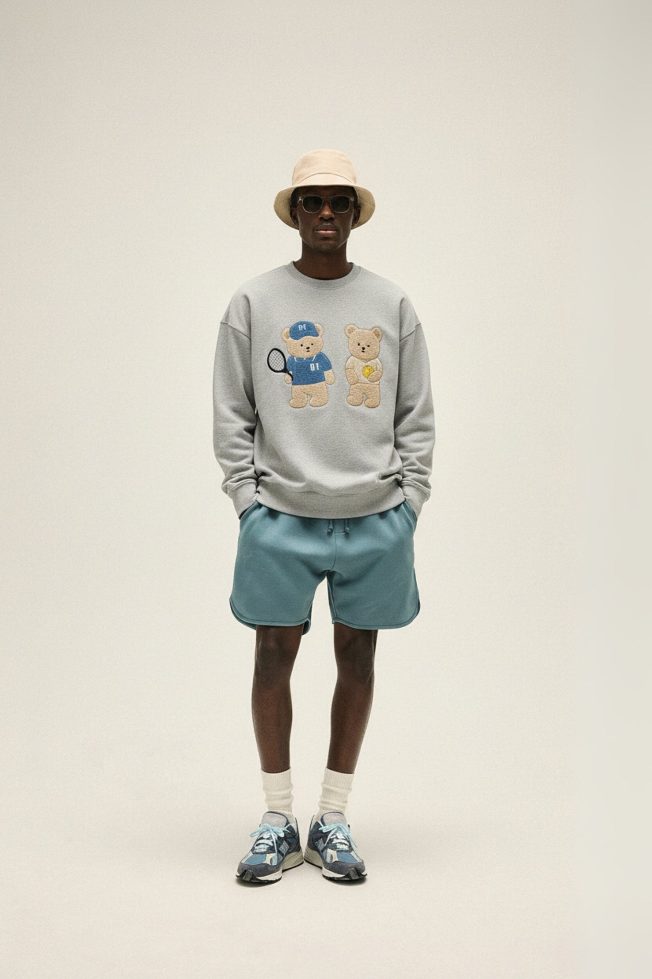 Amoo Tennis Bear Men’s Sweatshirt