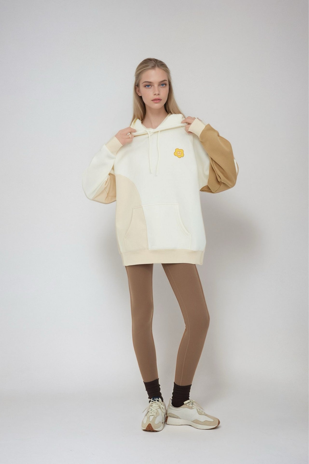 Amoo Luna Hoodie Mocha
