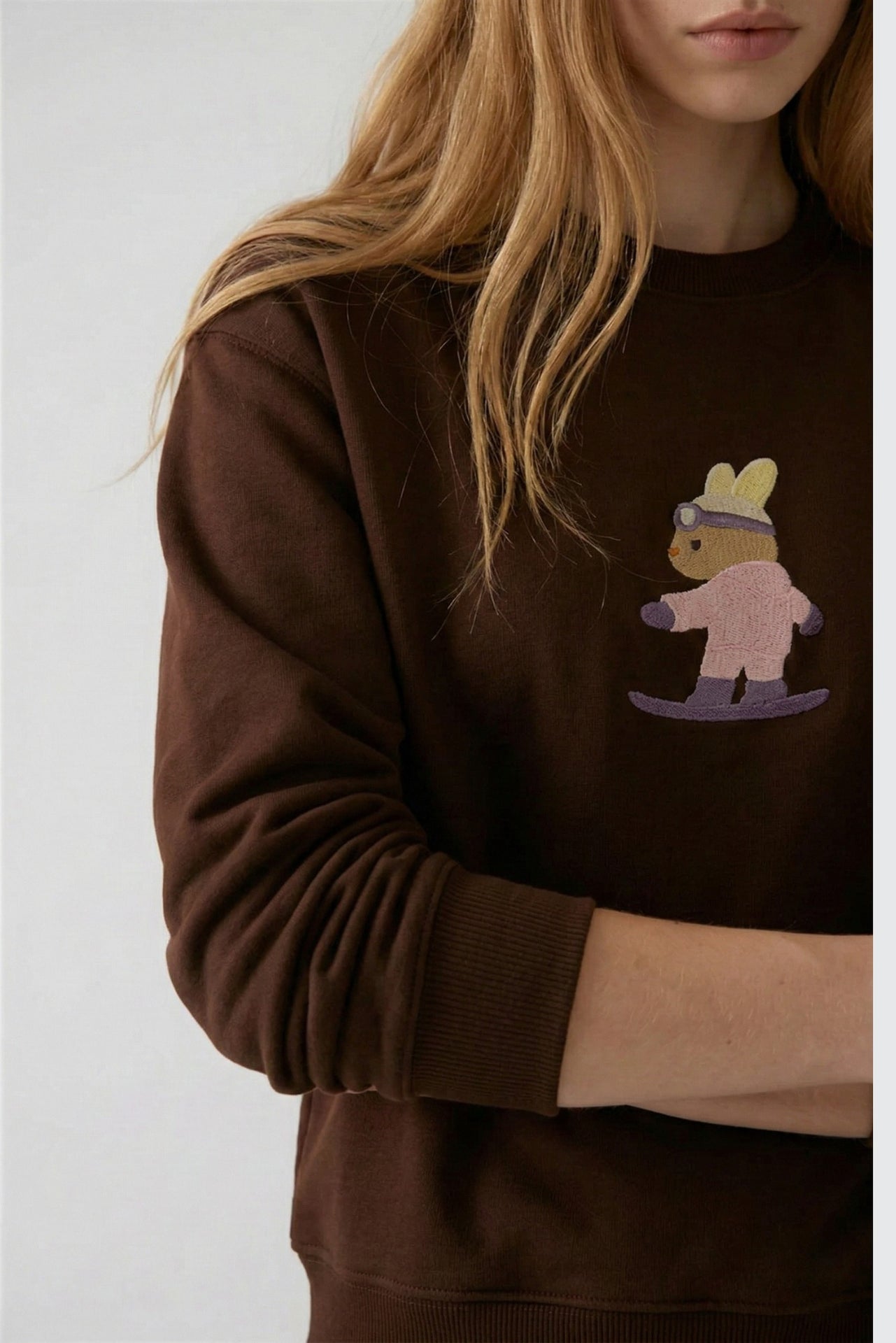Amoo Snowboard Bunny Crewneck