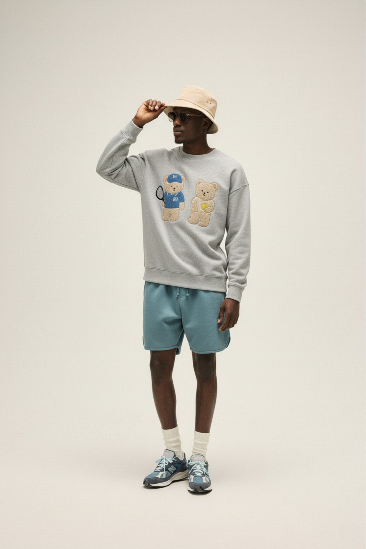 Amoo Tennis Bear Men’s Sweatshirt