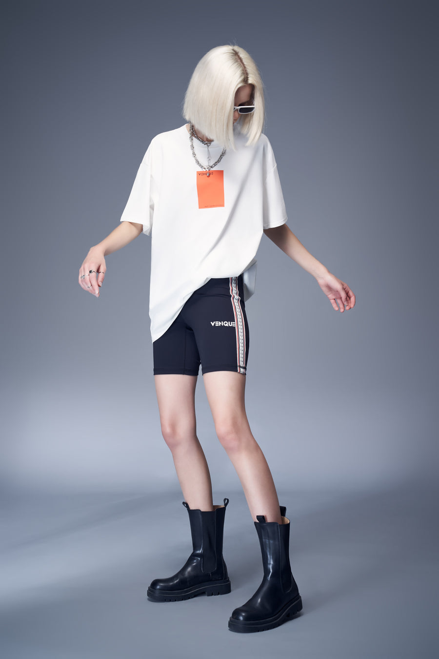 Studio Amoo™ High-Rise Biker Short 8"